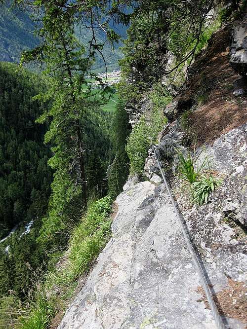 Umhausen in the distance