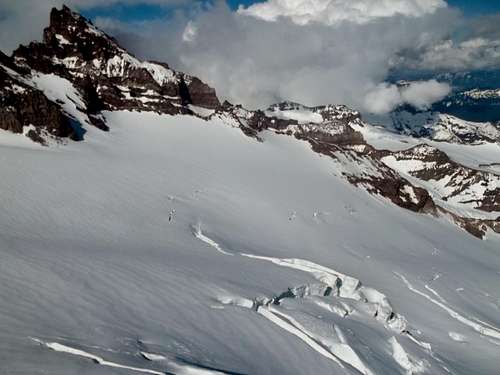 Little Tahoma and glaciers