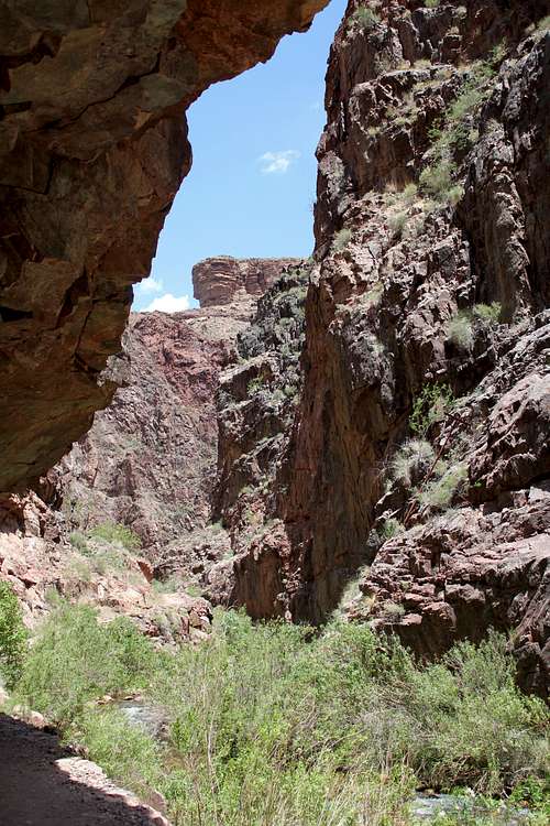 Overhang and Kaibab Creek in narrows of North Kaibab Trail