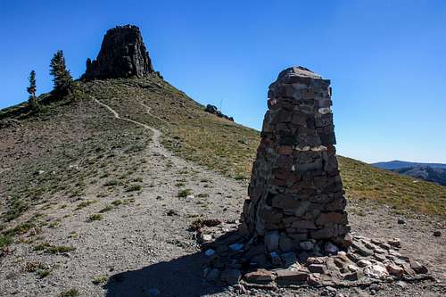 Watson Monument and Emigrant Crag from the north (at Emigrant Pass)