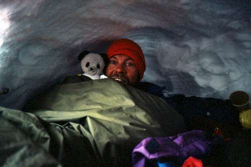 Broad Peak - snowcave
