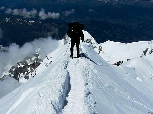Mark covering the last few meters to the summit of Mont Blanc