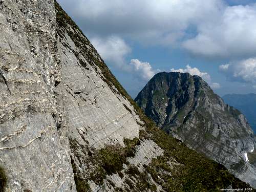 Monte Cavallo upper NE slabs and Monte Pisanino