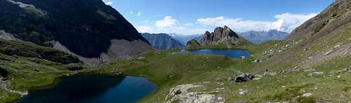 Consaterre lakes panorama