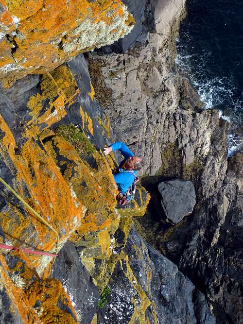 Exciting pitch on Martell Slab, Tater Du