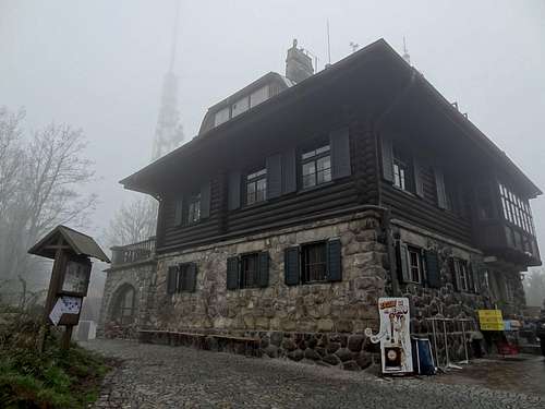 The hut on top of Kleť