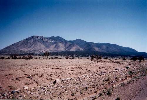 A view of Carrizo Peak.