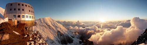 Panorama: Sweet dreams over Mont Blanc