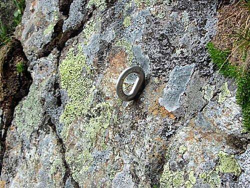 A fixed bolt! A clear sign that this is no mere hiking route anymore!