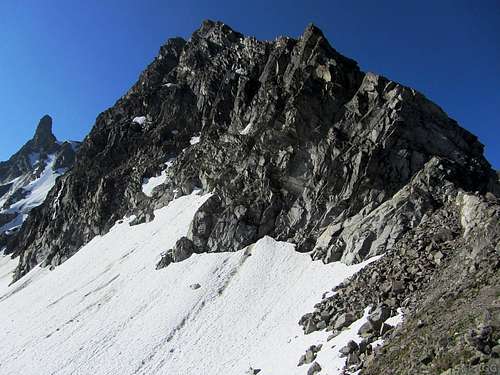 Gross Seehorn (3121m) dwarfing Großlitzner (3109m)