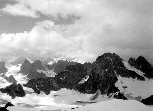 From Point Tsantelèina to Eastern GRAIAN Alps 1976