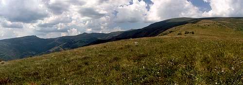 Ascending to the Dugobilo spur.