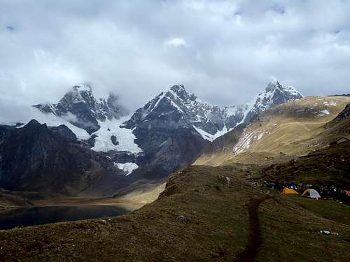 Backpacking Cordillera Huayhuash