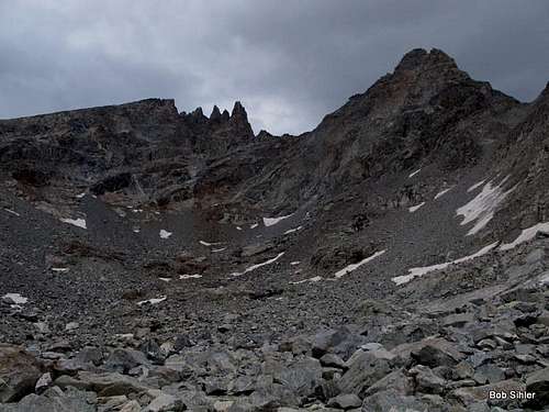 Dinwoody Peak, Spearhead Pinnacle, and Forked Tongue Pinnacle from Titcomb Basin