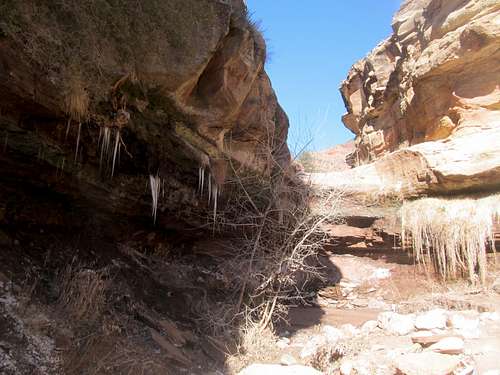 icicles in Huber Wash