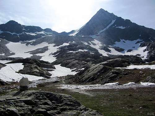 Lodner (3228m) from the west, high in the Zieltal