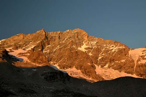 The Weisshorn's west side in evening light