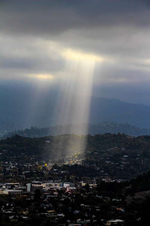 Light shafts over San Rafael