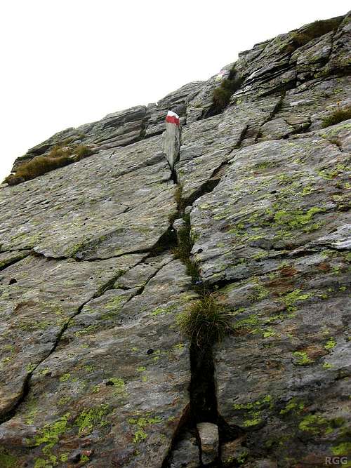 A funny marker along the route to the Spronser Rötelspitze