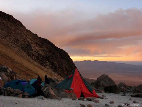 Nevado Chachani base camp m. 5100 over Pampa de Matacaballo