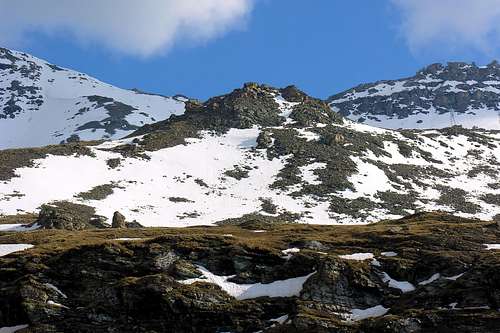 P. of 'Ervillères between Penne Blanche from North 2005