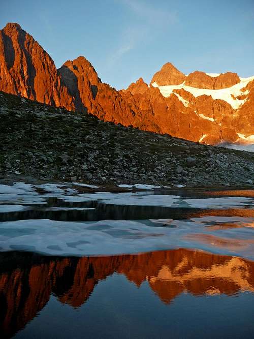 Mount Shuksan Reflection during Alpenglow