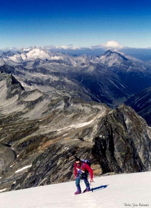 Picco dei Tre Signori, last snow-slopes before the summit