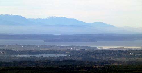 Olympics, Puget Sound, Hat Island, and Lake Stevens from Explorer Hill
