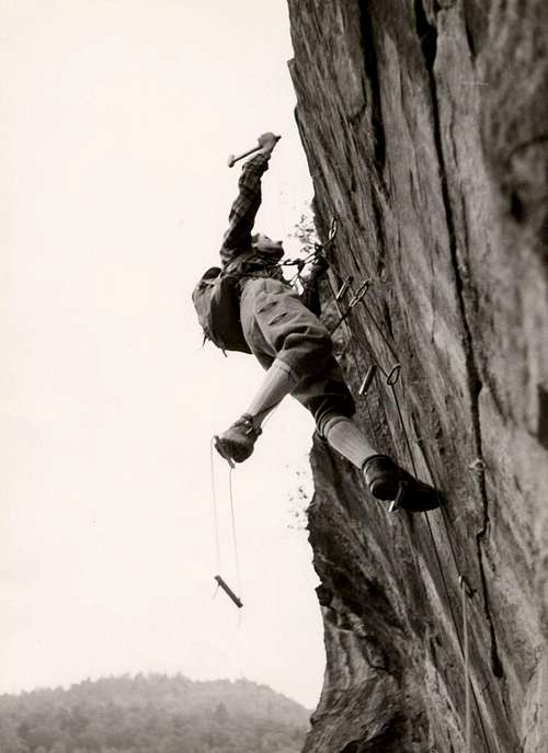 (Deep & Strong Pers ...) Struggling over the Vertical 1968