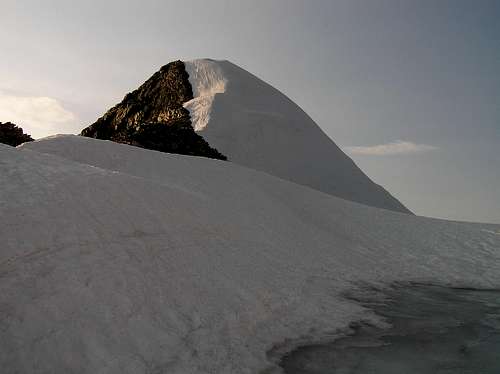 View to summit from Hanbury Glacier