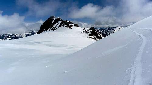 Rothorn <i>aka</i> Corno Rosso from the upper Gries glacier, high on Blinnenhorn <i>aka</i> Corno Cieco
