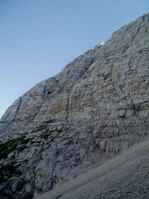 Looking back up the final decent. The route goes more or less diagonally across the face