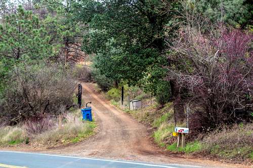 Dirt road going up from Soda Bay Road