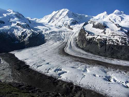 The Grenz Glacier flowing down between Monte Rosa and Lyskamm