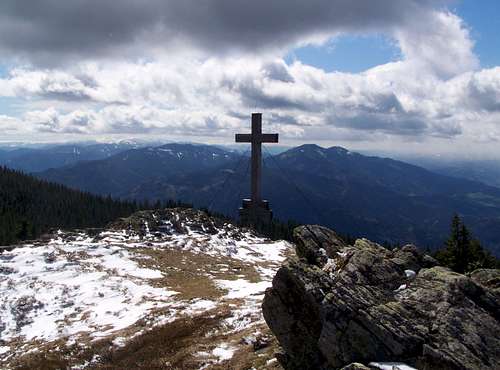 Rennfeld summit cross