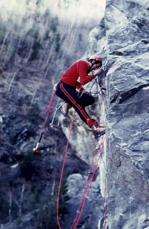 Old Climbings (An old way of climb)/3 Almost Out 1978