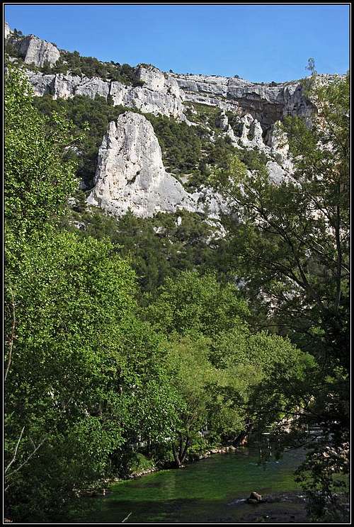 Vaucluse cliffs