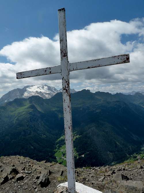 Summit cross on Monte Sief