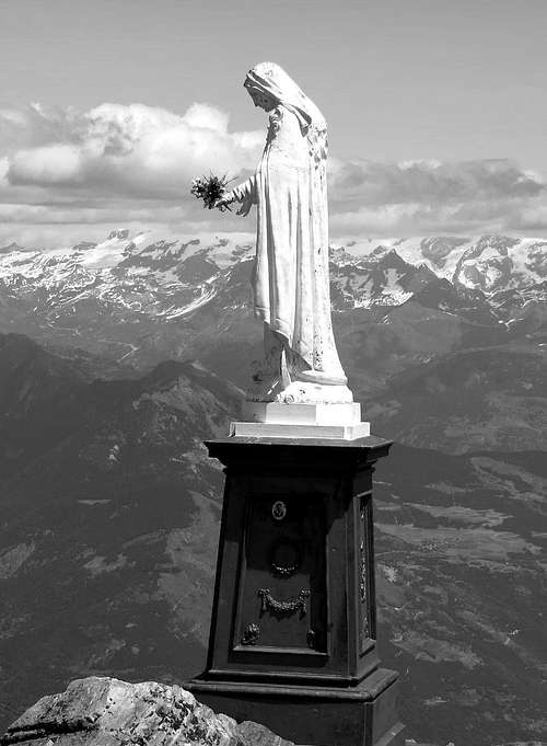 Nearly Seven Various Authors in B&W (By Antonio) Virgin Becca & Monte Rosa