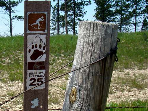 Bear Mountain Ski Trail 25 Sign