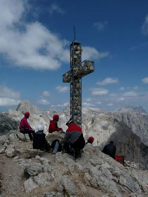 Summit cross on Roda di Vael