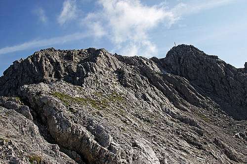 On Widderstein summit (W) ridge