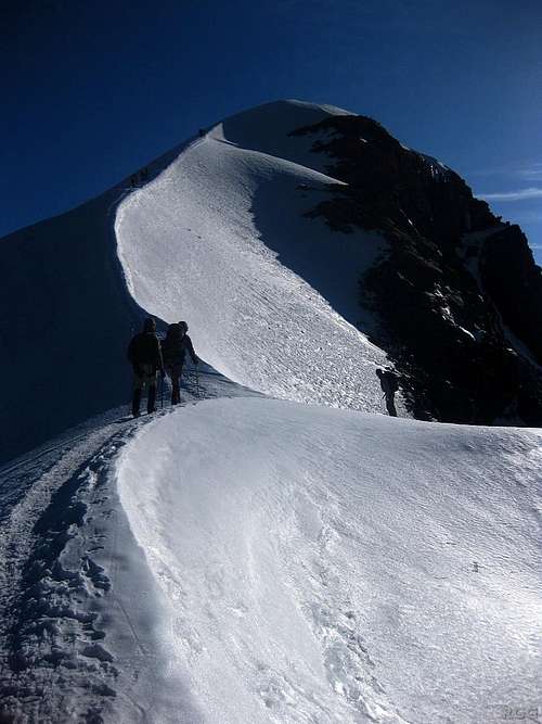 Ascending the Pollux summit ridge