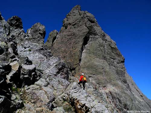 Pic von Cube - Scrambling up towards the rocky notch