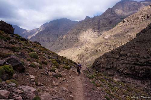 Descending Imouzzer; Trail between Refuges and Chamharouch