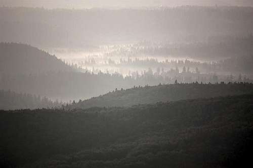 San valley in morning mist