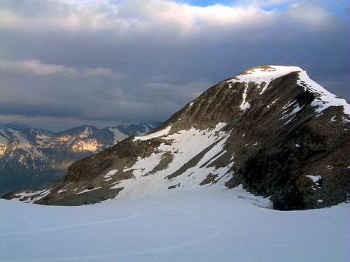 Piz Tschierva from South