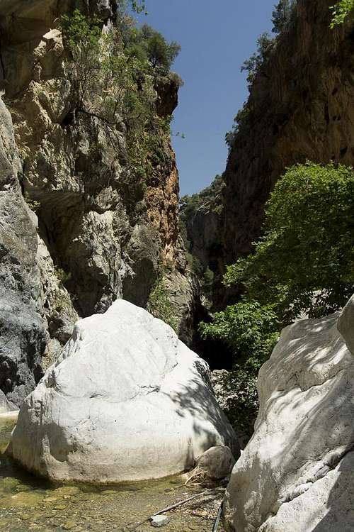 In the open section of Sarakinas Gorge