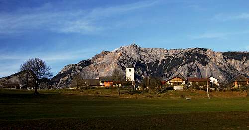 Dobratsch from the south