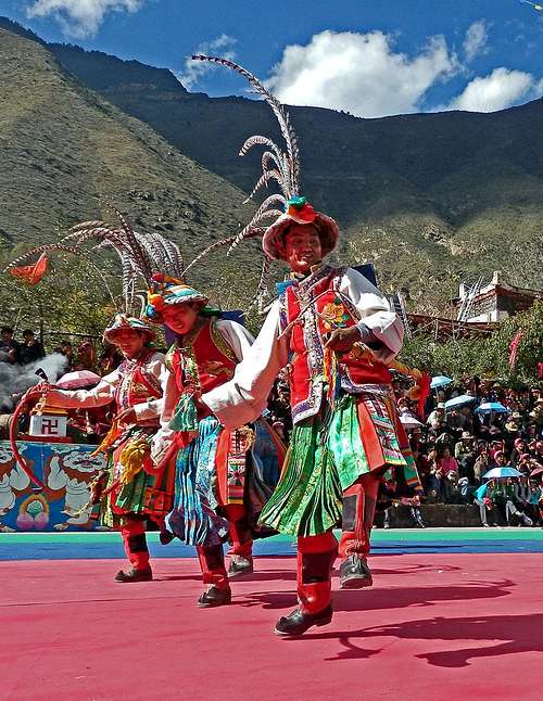 A dancing Tibetan-4